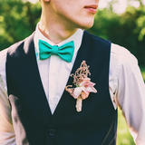 結婚式で新郎の衣装がスーツって、変？彼がタキシードでなく「結婚式後も着られるものにしたい」