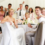 結婚式の親族紹介。紹介の順番や方法、挨拶の例文をご紹介